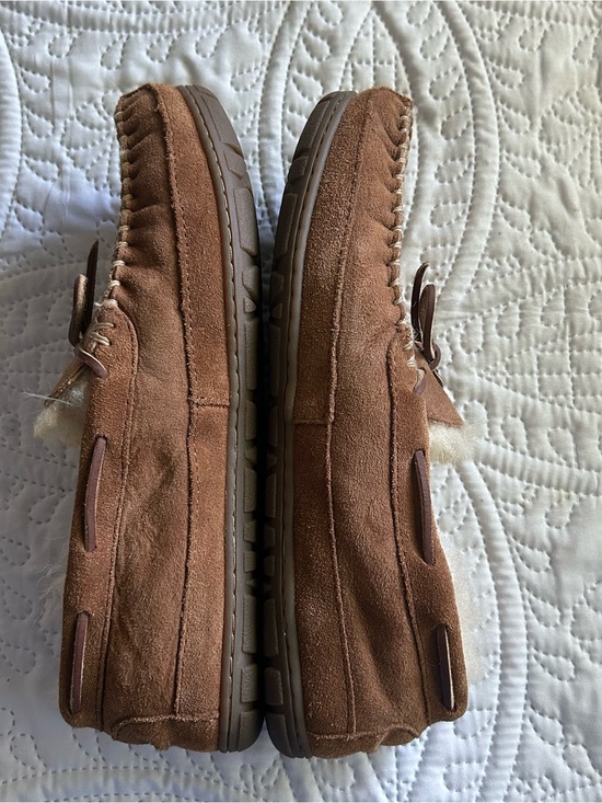 L.L. Bean Men\'s Wicked Good Brown Suede Shearling-Lined Moccasin Slippers